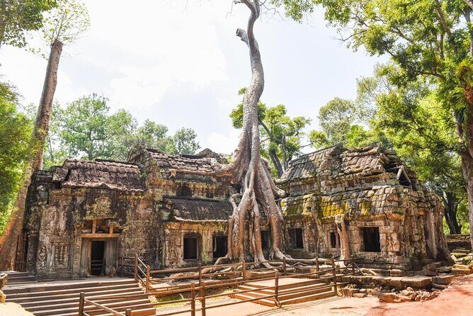 2-Day tour with sunrise - Key highlights from this private Angkor sunrise experience