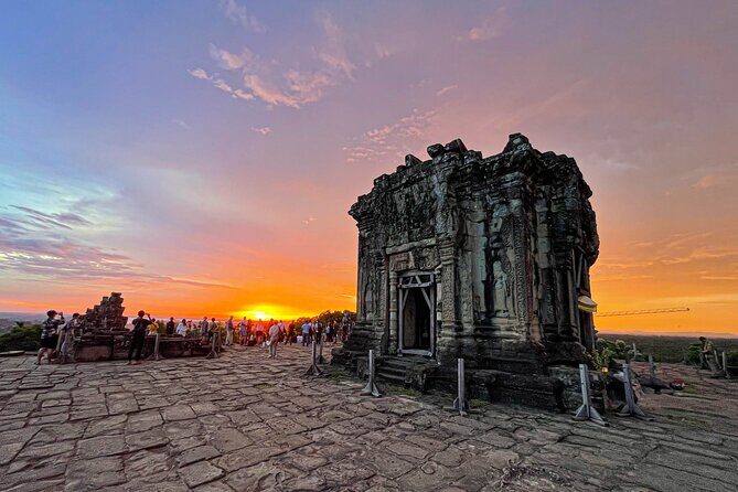 3-Days Discovery Of Angkor: Waterfalls,Floating Village and Banteay Srei temple - What to Wear and Bring (So the Heat Doesn’t Win)