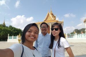A Half Day Tour in Phnom Penh City - Silver Pagoda and Court Spaces: A Sight That Needs Explanations