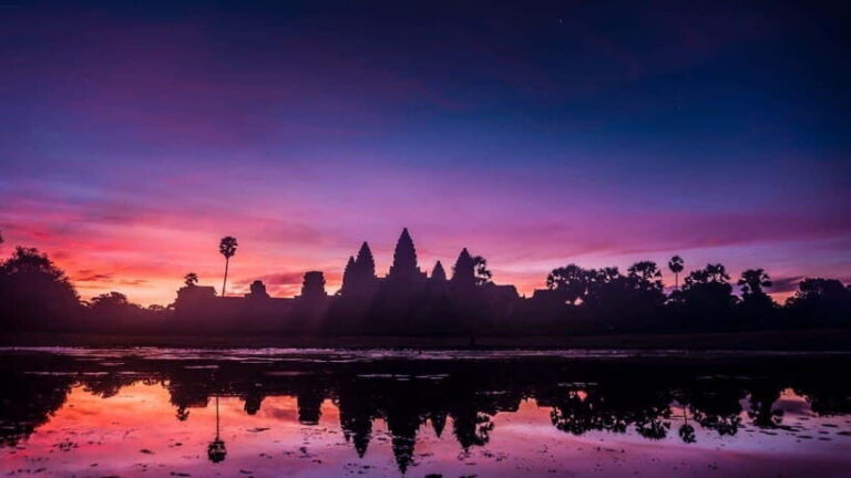 Angkor Wat: Sunrise: Ta Prohm and Bayon Temple Tour - Getting in early: east-side entry, carvings, and the pool break