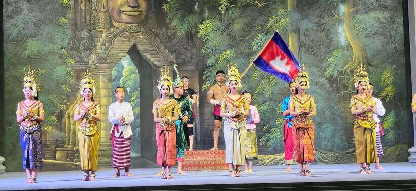 Apsara Theater Performance include dinner & Hotel pick up - Comfort Notes: Heat, Air-Flow, and How to Prepare