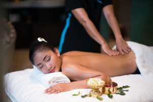 Aroma Therapy Massage, Relaxation therapeutic aromatherapy oil massages. - Finding Samatha Spa: Where the Calm Starts