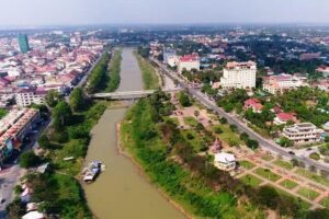 Battambang Day Trip from Siem Reap-Bamboo Train, Bats Cave - From Siem Reap to Ek Phnom: a Bayon-period break with elbow room