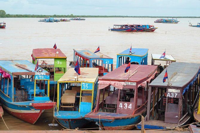 Best of Siem Reap 3-Day Private Tour to Angkor Wat & Tonle Sap - Day 1: Angkor Wat Sunrise and the Walls of Angkor Thom