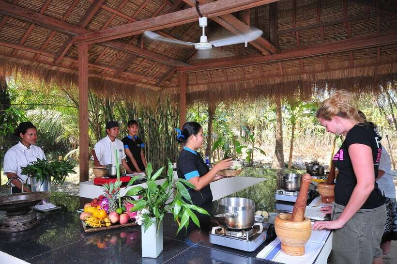 Cambodian Cooking Class from Siem Reap - The family and garden stop: where Khmer cuisine starts