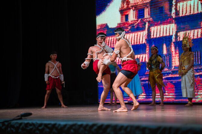 Cambodia's Most Magical Night Show - Stop 1: Digi Art Dining The Labyrinth (the whole show experience)