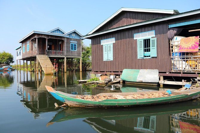 Floating Village-Mangrove Forest Private Tonle Sap Lake Boat Tour - Mangrove forest by traditional paddle boat: calm, wildlife chances, and water-level reality