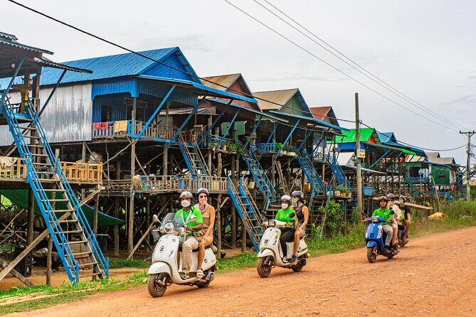 Floating Village Sunset Boat Vespa Tour / Tuk Tuk Available - Guides and safety: why the riding feels more relaxed than you expect
