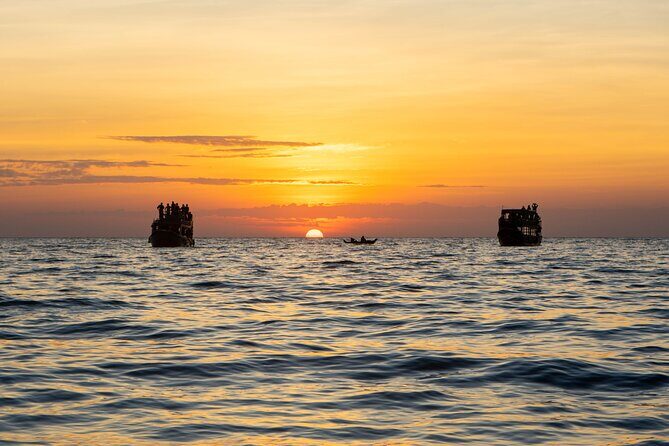 Floating Village Sunset Boat Vespa Tour / Tuk Tuk Available - Chreav farms: where you see how people make a living