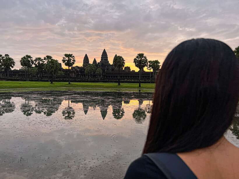 From Siem Reap: Angkor Wat and Floating Village 3-Day Trip - Day 2: Banteay Srei by 8:00 am, Palm Sugar at Phum Preah Dak, and a Pink-Temple Day
