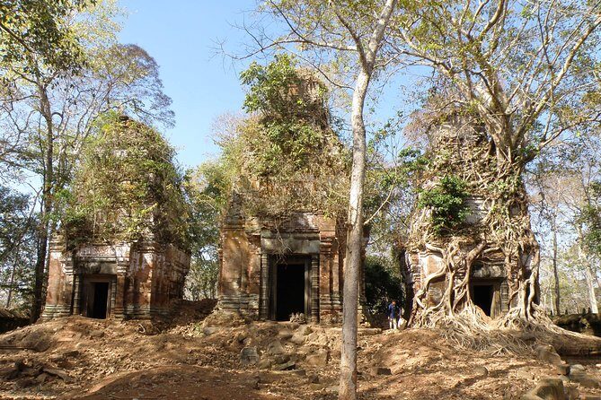 Full-Day Preah Vihear, Koh Ker and Beng Mealea Private Tour - Beng Mealea: Angkor’s smaller cousin, swallowed by the jungle