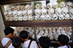 Killing field and Toul Sleng genocide museum Tour - Tuol Sleng S-21: the prison-school that became an interrogation system