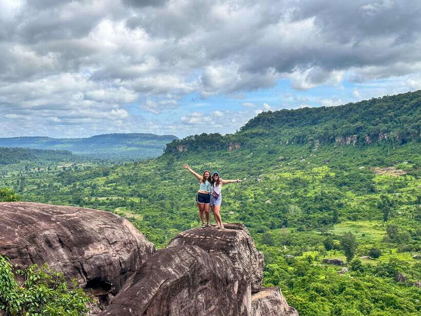 Kulen Mountain: Small-Group Tour and Picnic lunch - Phum Preah Dak: Palm Cake and Palm Sugar Taste Stop