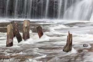 Kulen Waterfall Day Tour with Snacks Small-Group - 1000 Lingas by the riverbed: carvings you can read with your feet