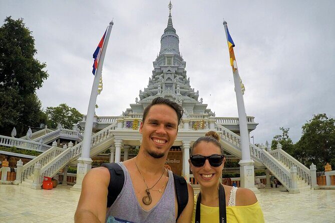 Oudong Mountain & Phnom Baset Private Tours from Phnom Penh - Phnom Preah Reach Troap: Sacred Hill Energy in 45 Minutes