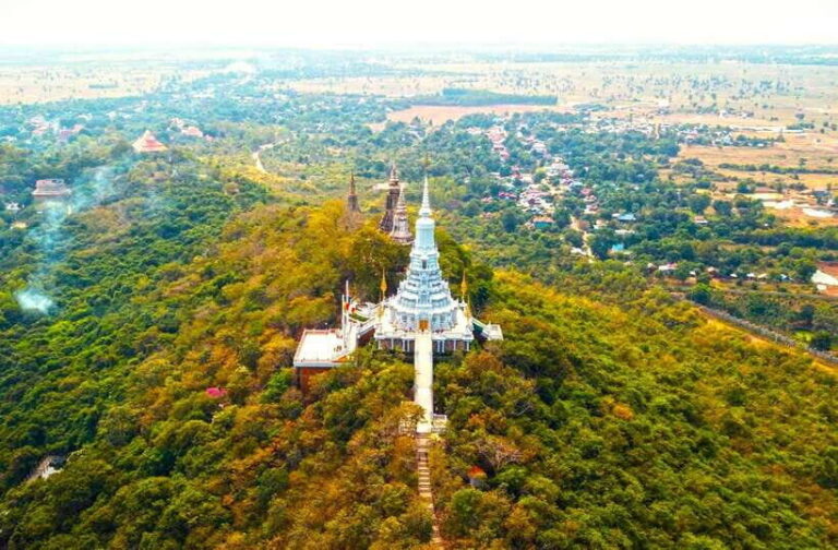Oudong Mountain & Phnom Baset Private Tours from Phnom Penh - Price and value: $25 includes more than you might expect