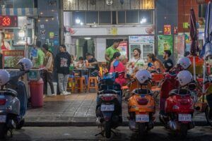 Phnom Penh Evening Foodie Vespa Tour / Tuk Tuk Available - What you eat and drink: more than just a few samples