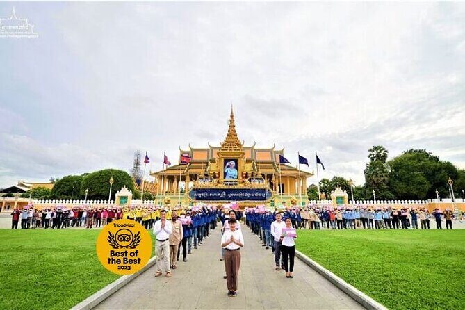 Phnom Penh Full Day Private Tour Included All Admission Tickets - Stop 1: Riverfront Phnom Penh and the Mekong–Tonlé Sap Junction