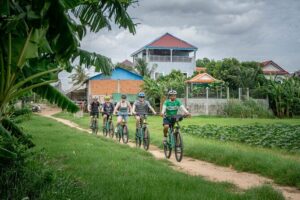 Phnom Penh Silk Island Bike Tour/ E-Bike or Tuk Tuk - Meet at Siem Reaper, Fit the Bike, Then Roll Out at 7:30