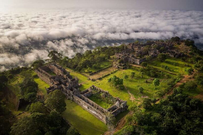 Preah Vihear: Full-Day Preah Vihear and Koh Ker Temple Tour - Preah Vihear Temple: the cliff that changes everything