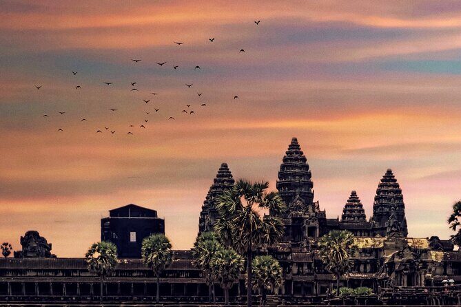 Private Angkor Sunrise & Major Temples Tour by English Speaking SUV Car Driver - How the private SUV driver style works