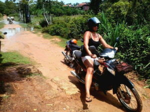 Siem Reap: 3-Hour Ancient Trails Motorbike Tour - Getting on the bike: pickup, SUV transfers, and the safety briefing