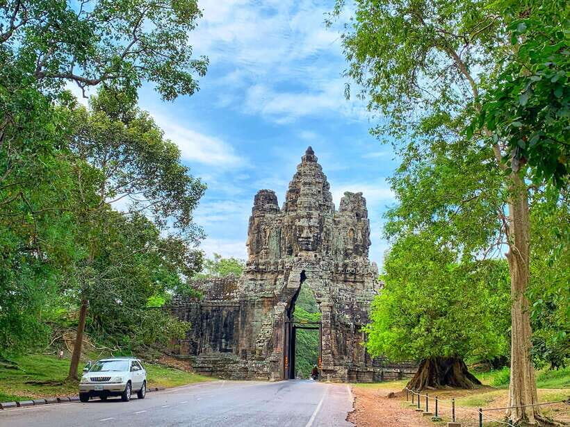 Siem Reap: Angkor Wat Private Tour by Tuk-Tuk - Why this private tuk-tuk format makes Angkor easier