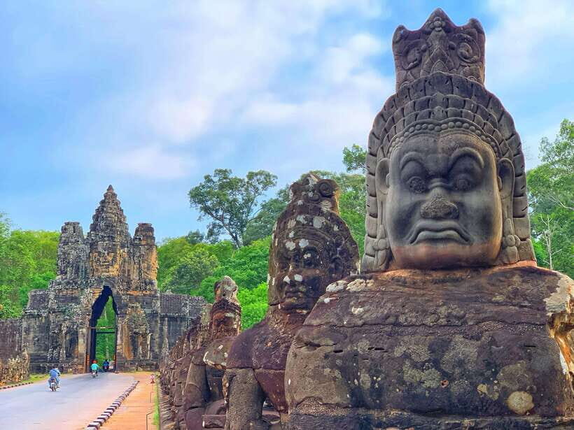 Siem Reap: Angkor Wat Private Tour by Tuk-Tuk - The value math: $16 per group for a full Angkor day