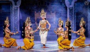 Siem Reap: Apsara Dance Show and Dinner with Hotel Pickup - Robam Theatre: Where Dinner and Dance Share the Same Room