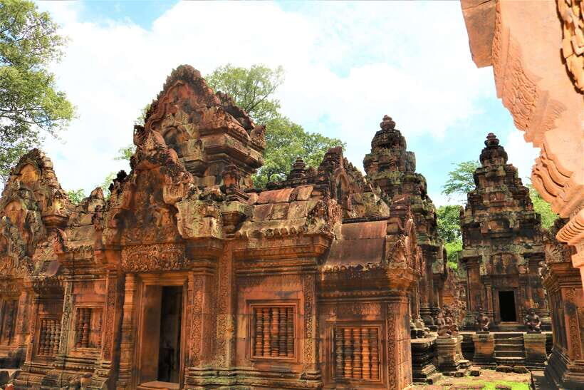 Siem Reap: Banteay Srei and Grand Circuit Heritage Tour - Pre Rup first thing: the temple mountain that sets the tone