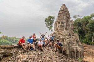Siem Reap: Bike the Angkor Temples - Full-Day 30km Tour - Angkor Wat first: getting in, then walking the details