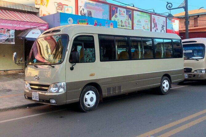 Siem Reap City to Siem Reap Angkor Airport by Shuttle Bus - How the shared shuttle works (and how not to miss pickup)