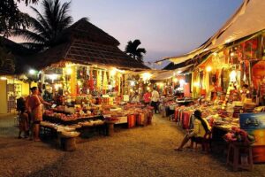 Siem Reap Evening Street foods Tours by Tuk Tuk - The 5:00 pm timing and how the night flows