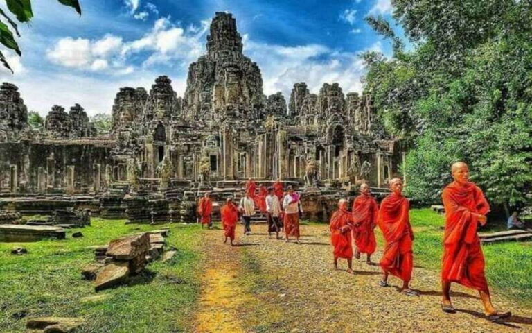 Siem Reap: Personalized Angkor Wat Sunrise/Set by TukTuk/Car - Angkor Wat Sunrise or Sunset: the real reason to go early