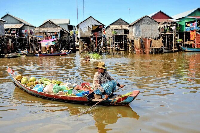 Siem Reap, Tonle Sap Lake, Kompong Phluk, Floating Village Tour - Kampong Phluk on foot and on stilts: everyday life beyond the photos