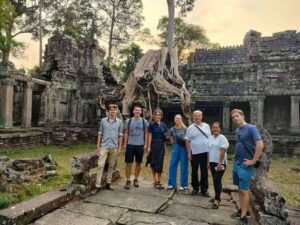 Small-Group Full Day Angkor wat Guide tour with Sun set - Angkor Wat: moat, towers, and the bas-relief stories you can actually read