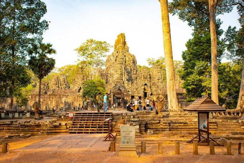Sunrise at Angkor Wat and Small Tour with Tours Guide - Key things I’d pay attention to