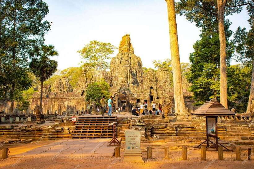 Sunrise at Angkor Wat and Small Tour with Tours Guide - Why Angkor Wat sunrise still makes sense for your 8-hour day