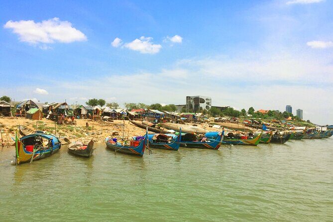 Sunset Cruise with free flow beer, soft drinks & fruit platter - Pickup and drop-off: how to plan your night in Phnom Penh