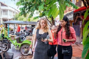 The 10 Tastings of Siem Reap With Locals: Private Street Food Tour - Your Local-Guide Advantage: What a Good Host Changes