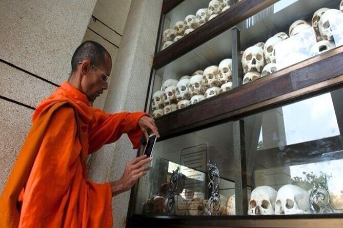 The killing field and Toul Sleng Genocide museum (S21) Tour - Key highlights you should know