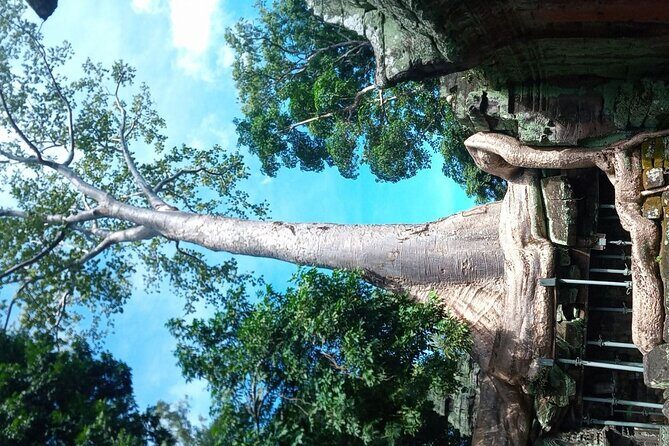 The Magnificent Angkor Wat - What to wear for Angkor Wat (and why the dress code matters)